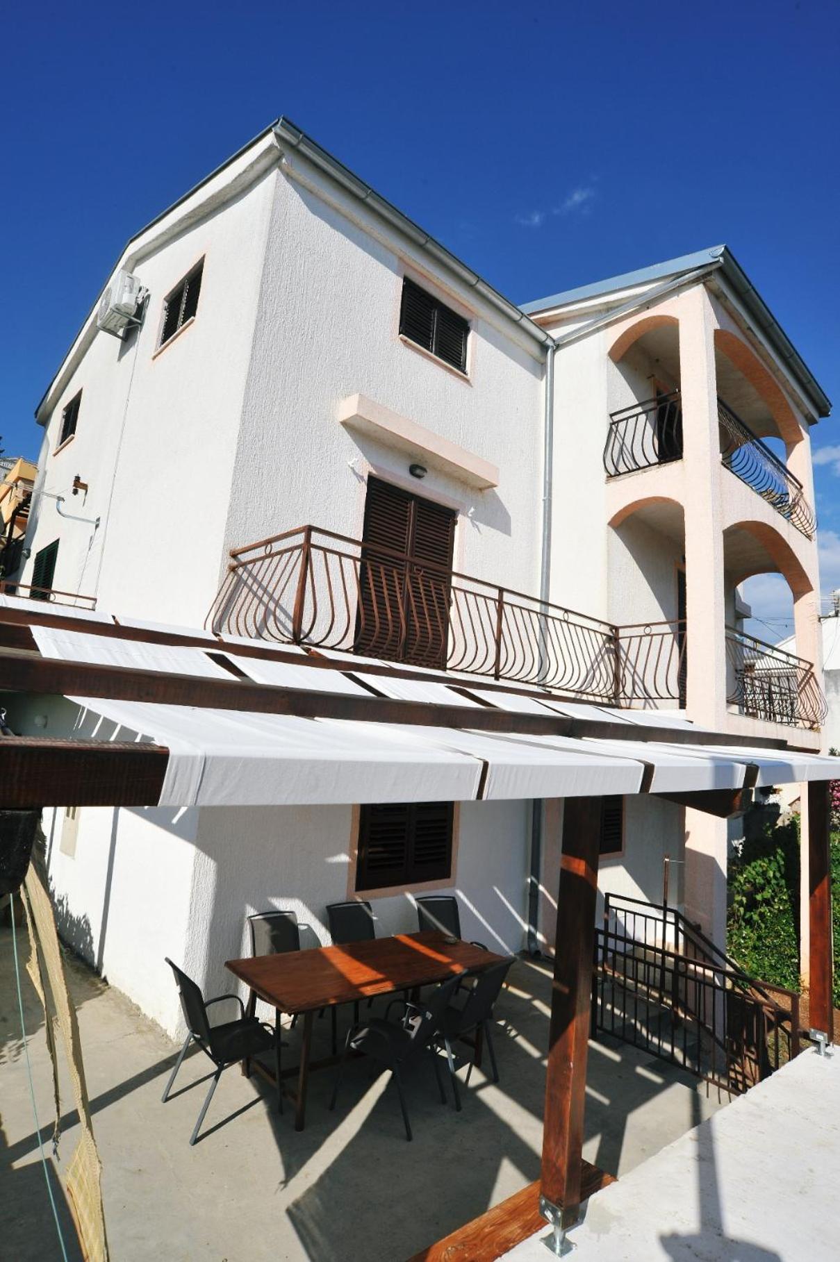 Apartments Ivan Spadina Tisno Zewnętrze zdjęcie