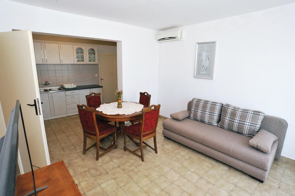 Apartments Ivan Spadina Tisno Zewnętrze zdjęcie