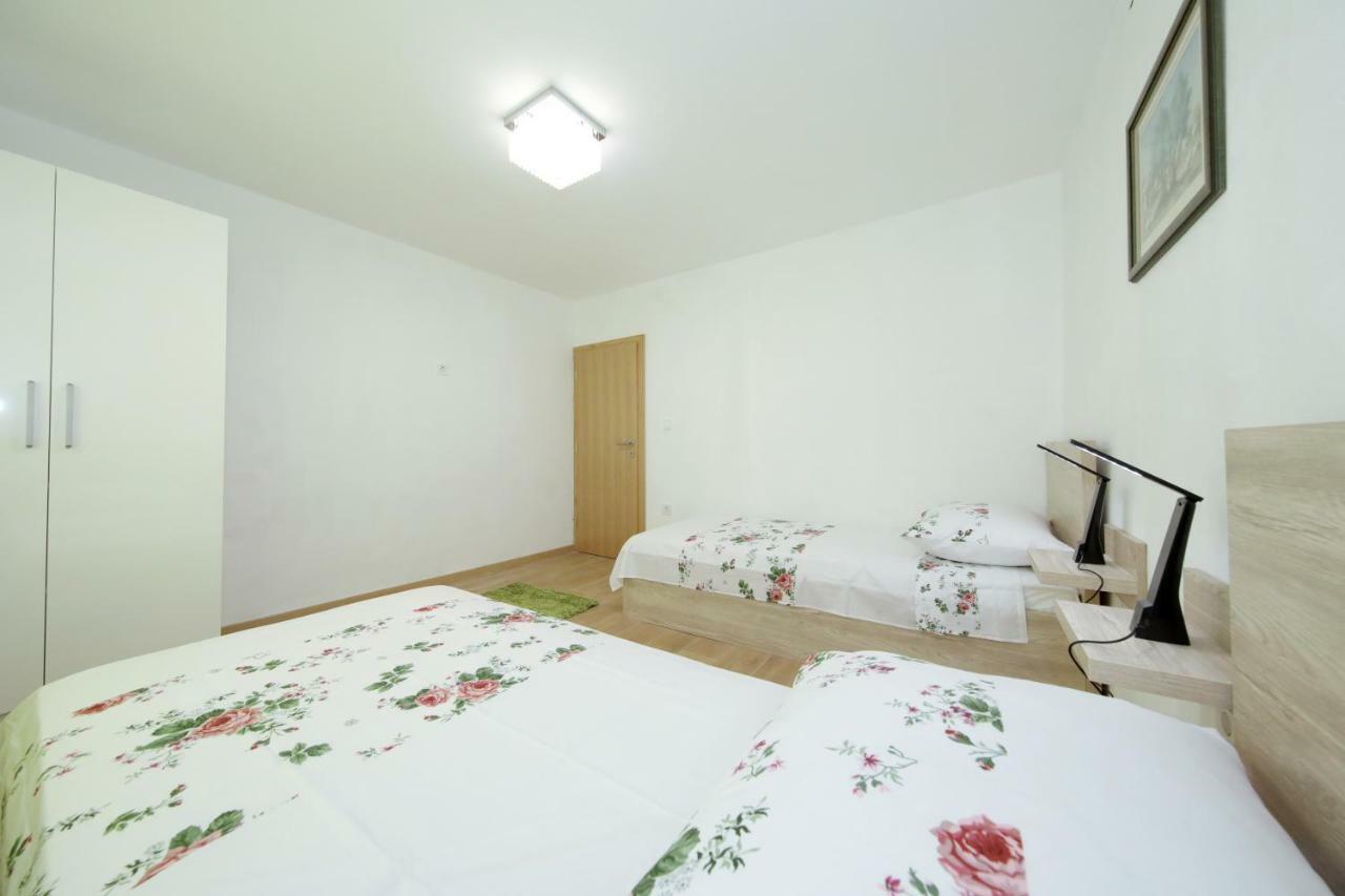 Apartments Ivan Spadina Tisno Zewnętrze zdjęcie