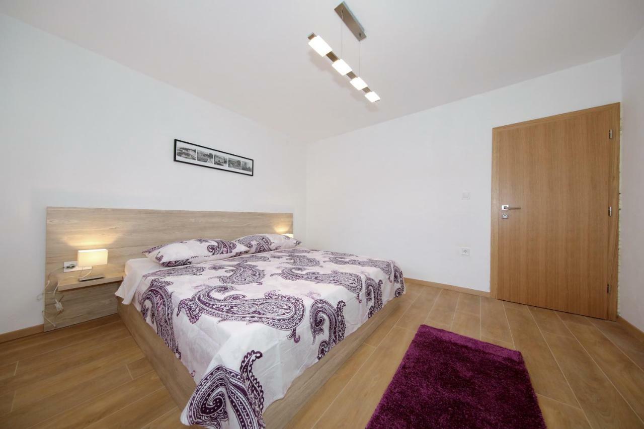 Apartments Ivan Spadina Tisno Zewnętrze zdjęcie
