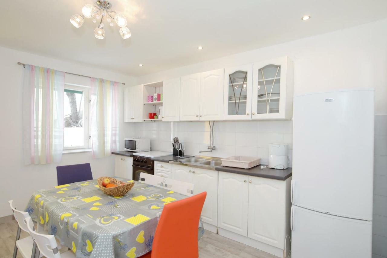 Apartments Ivan Spadina Tisno Zewnętrze zdjęcie